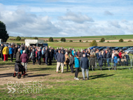 NH051025-3 - Nicky Henderson Stable Visit